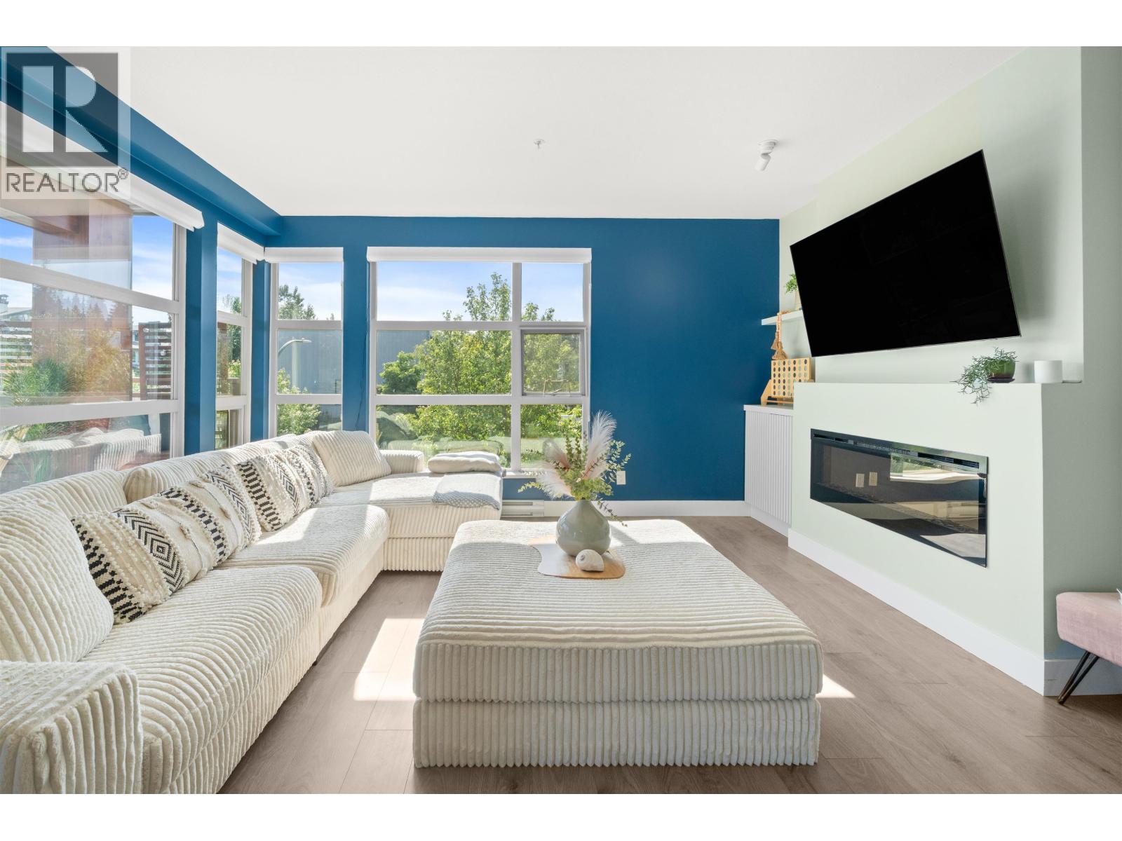 202 3602 Aldercrest Drive, North Vancouver, British Columbia  V7G 0A2 - Photo 9 - R3064064