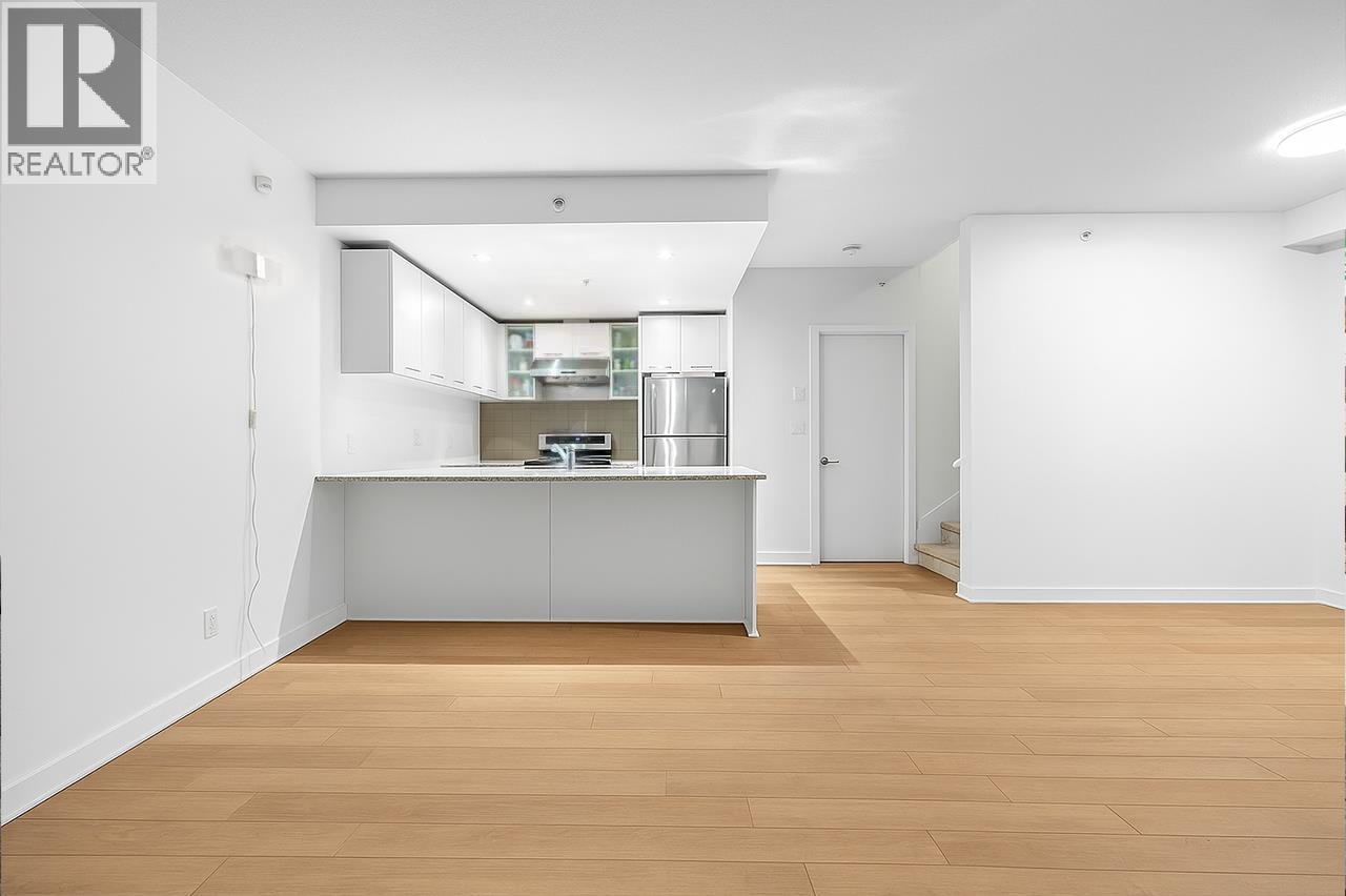 1 3111 Corvette Way, Richmond, British Columbia  V6X 4K3 - Photo 2 - R3064066