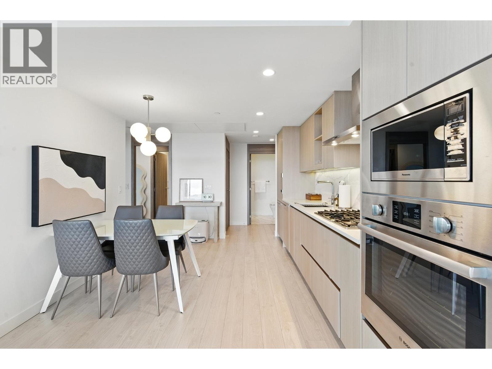 2007 4880 Lougheed Highway, Burnaby, British Columbia  V5C 0N1 - Photo 5 - R3064076