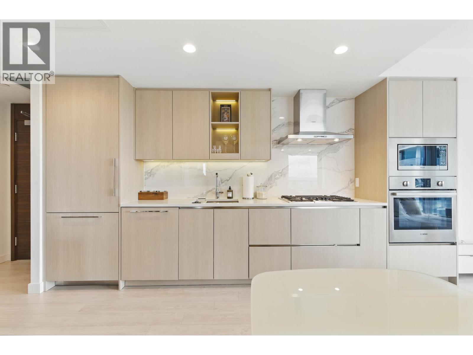 2007 4880 Lougheed Highway, Burnaby, British Columbia  V5C 0N1 - Photo 8 - R3064076