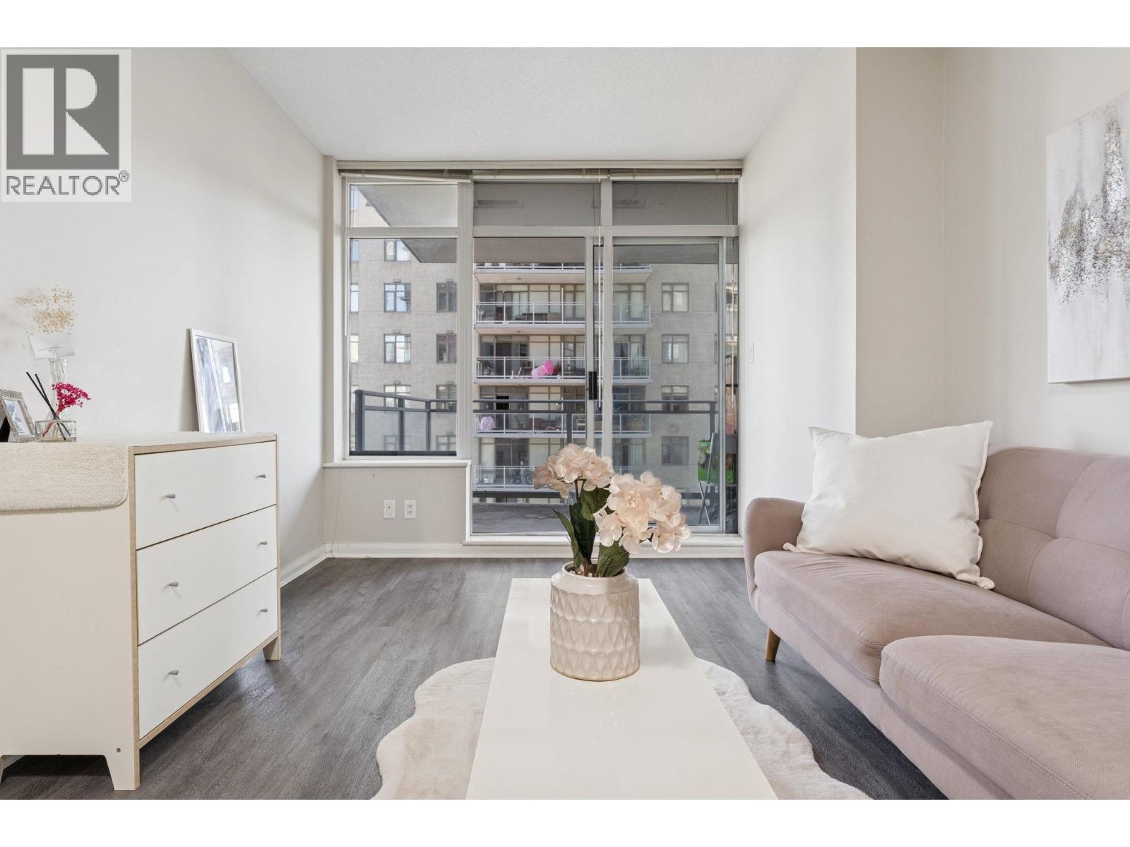 1710 888 Carnarvon Street, New Westminster, British Columbia  V3M 0C6 - Photo 2 - R3064087