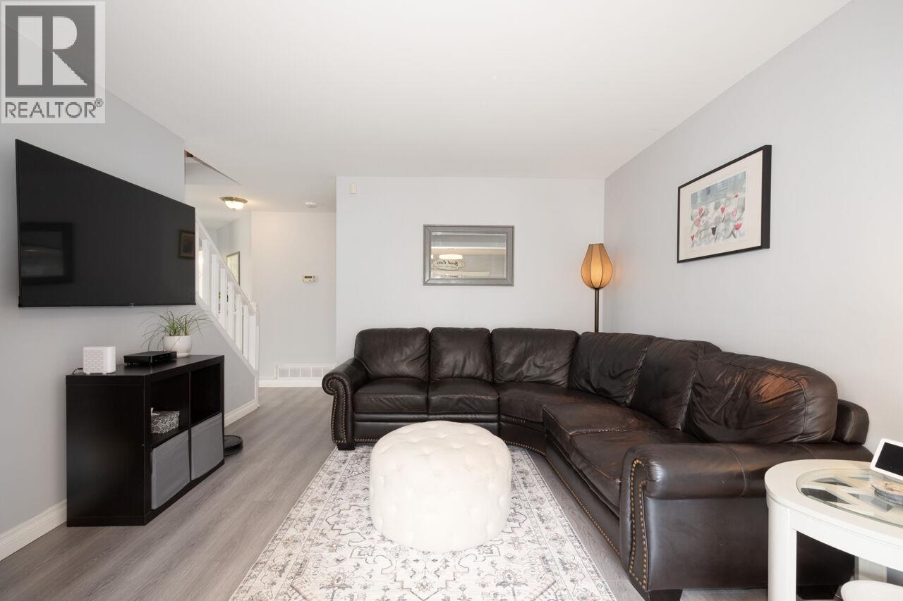 829 Roche Point Drive, North Vancouver, British Columbia  V7H 2W4 - Photo 15 - R3064114