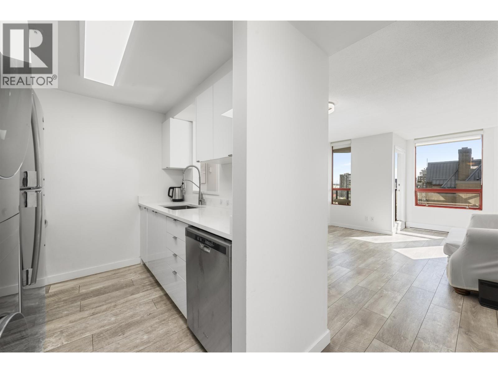 1401 811 Helmcken Street, Vancouver, British Columbia  V6Z 1B1 - Photo 2 - R3064121