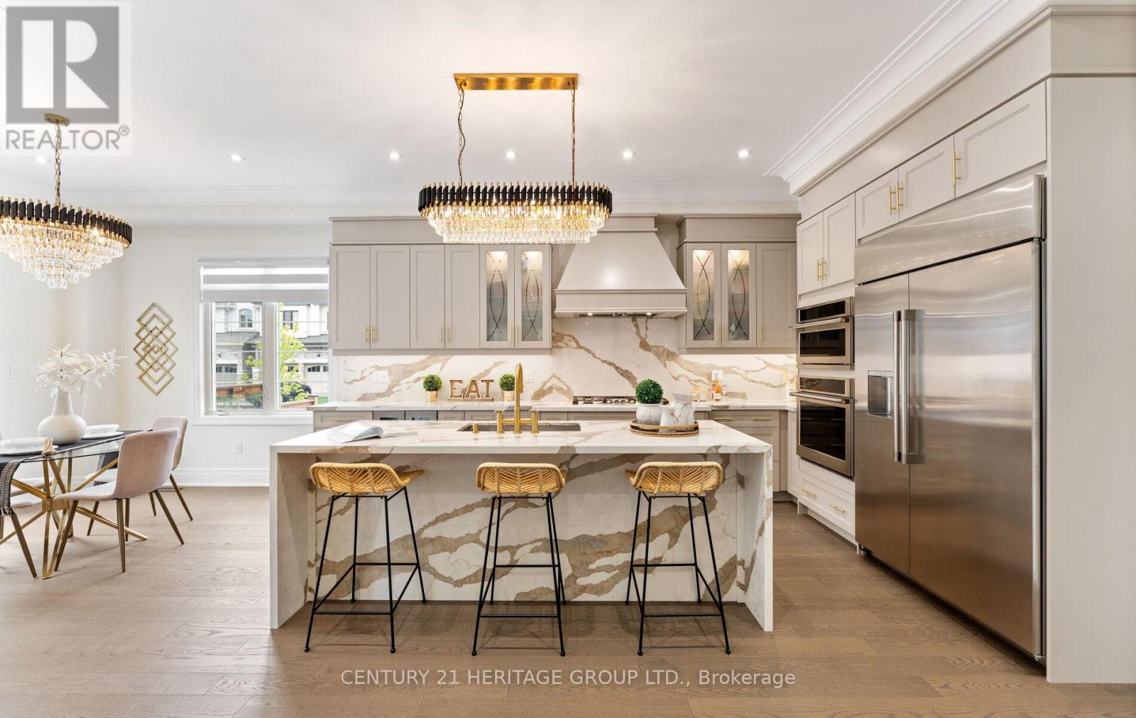 319 Danny Wheeler Boulevard, Georgina, Ontario  L4P 0K1 - Photo 6 - N12431102