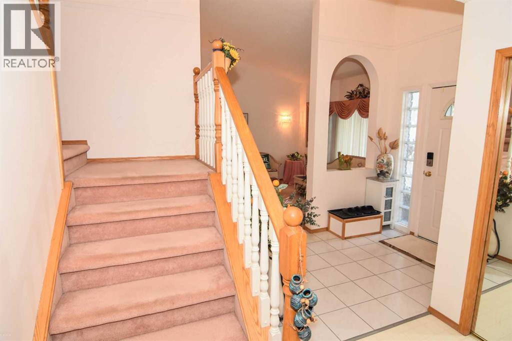 107 Hampshire Close Nw, Calgary, Alberta  T3A 4X9 - Photo 19 - A2255348