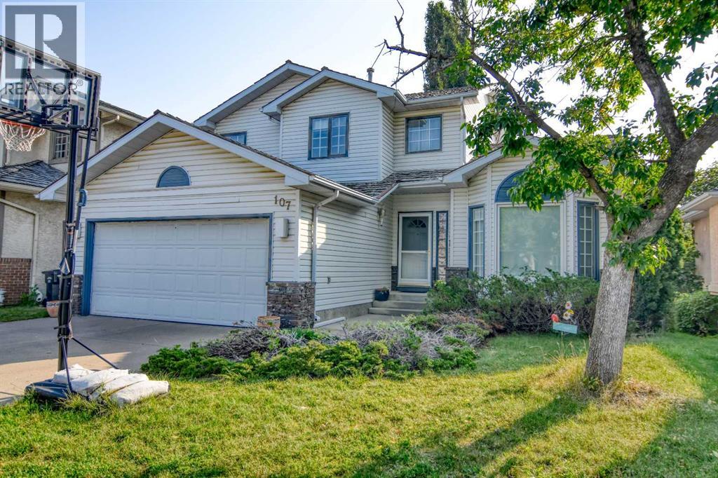 107 Hampshire Close Nw, Calgary, Alberta  T3A 4X9 - Photo 2 - A2255348