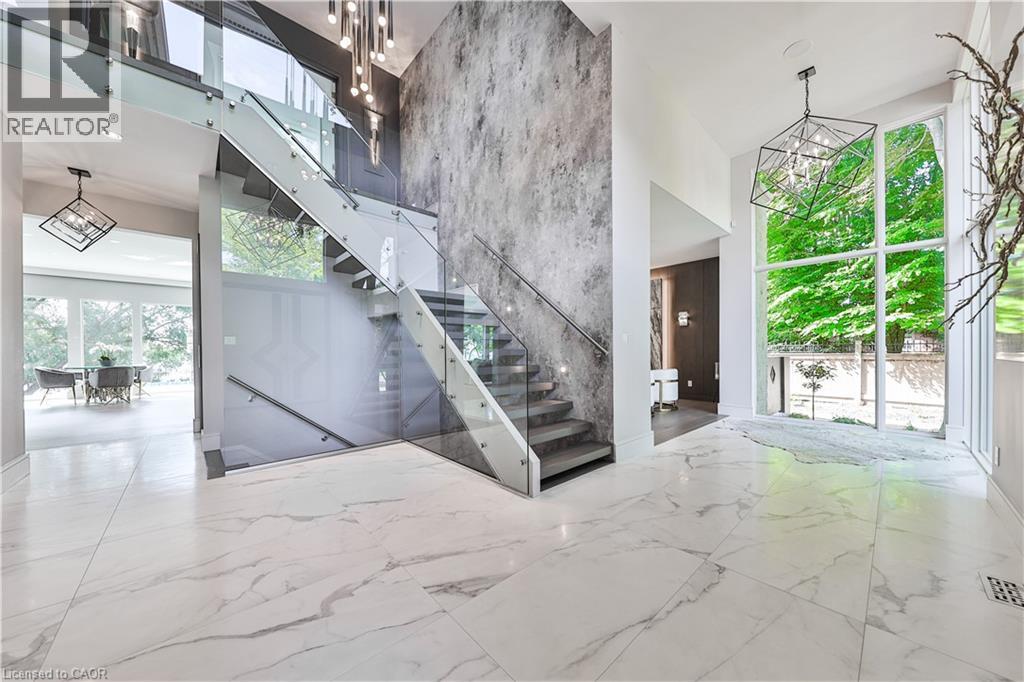 2250 Chancery Lane W, Oakville, Ontario  L6J 6A3 - Photo 4 - 40778934