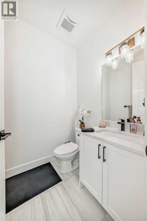 219 Chelsea Heath, Chestermere, Alberta  T1X 2N5 - Photo 29 - A2266646