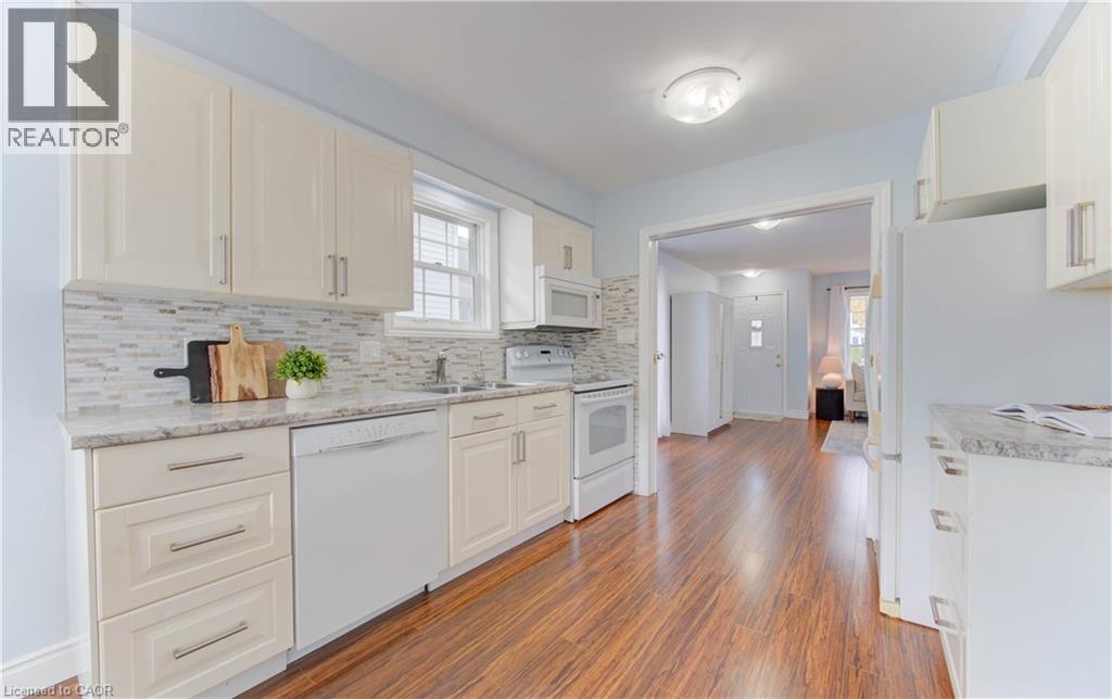 113 Wake Robin Drive, Kitchener, Ontario  N2E 3L4 - Photo 11 - 40782075