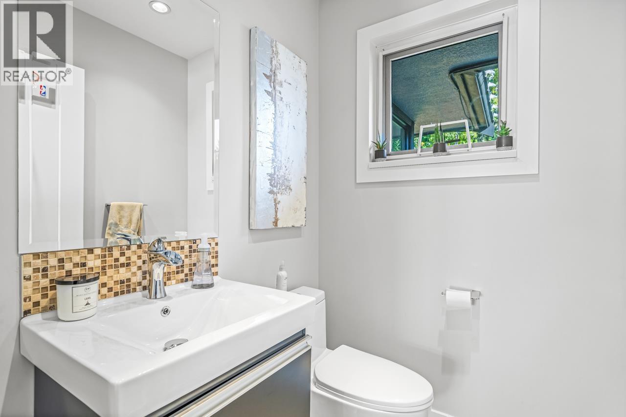 3630 Bluebonnet Road, North Vancouver, British Columbia  V7R 4E1 - Photo 11 - R3064030