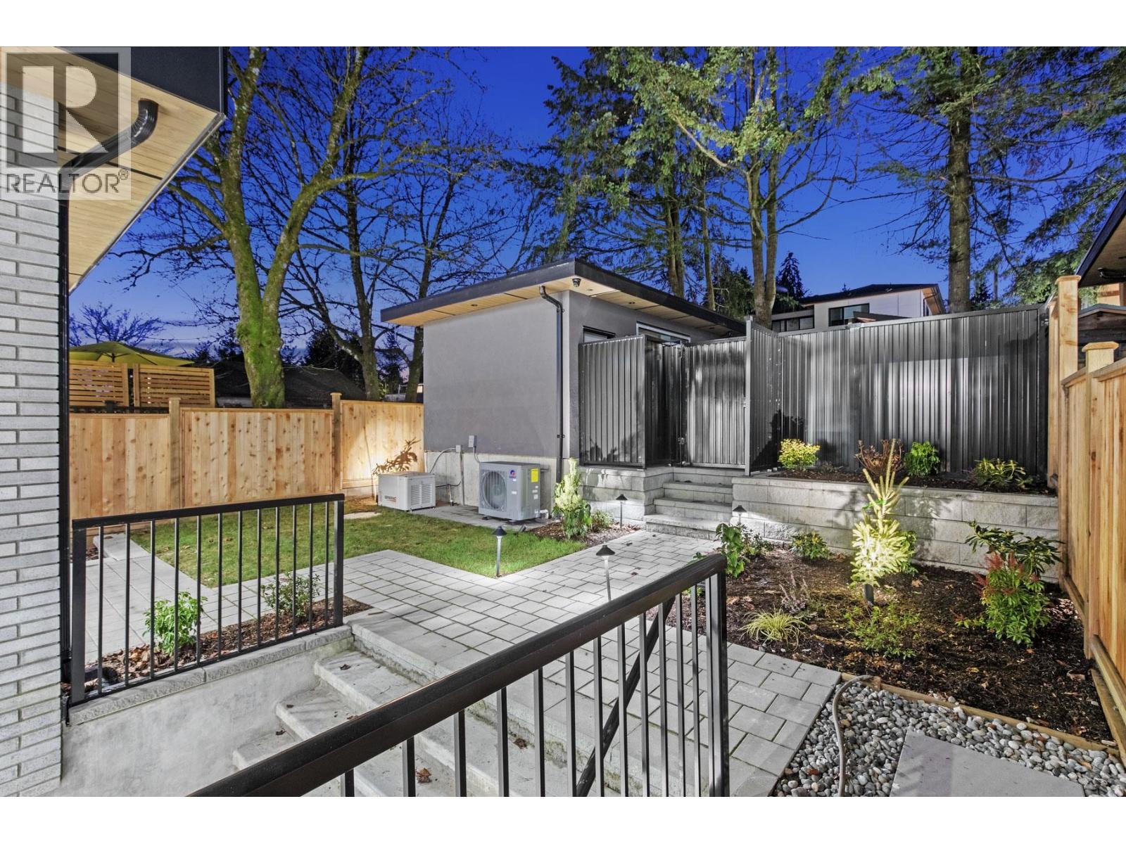 3071 Fromme Road, North Vancouver, British Columbia  V7K 2C8 - Photo 5 - R3064059