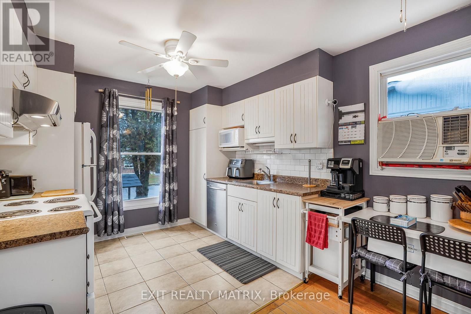 774 James Street, Hawkesbury, Ontario  K6A 1T9 - Photo 11 - X12504436