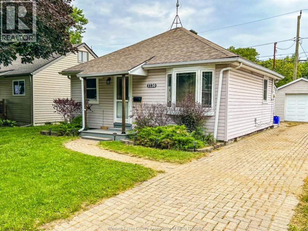 1230 Labadie Road, Windsor, Ontario  N9Y 4G7 - Photo 3 - 25027887