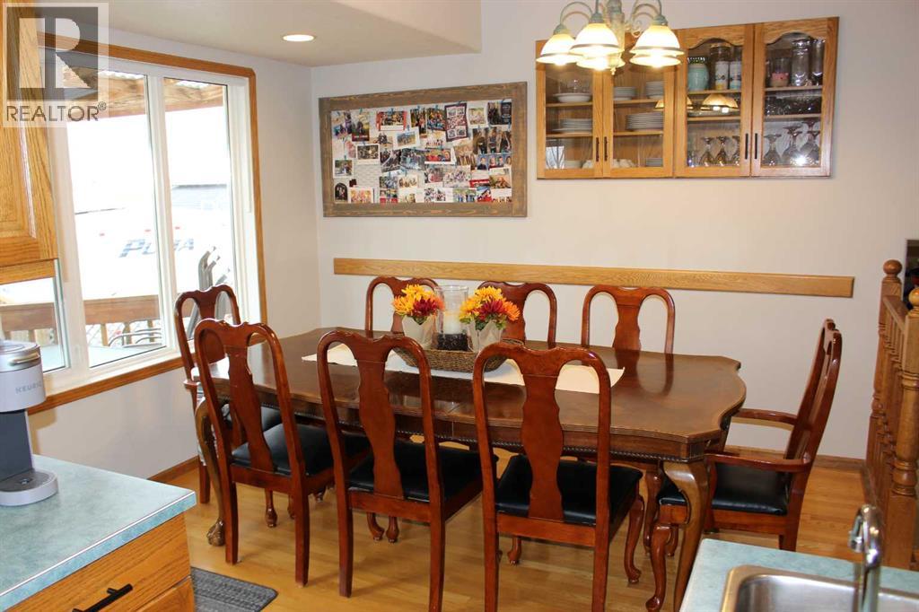 636 Maple Place, Picture Butte, Alberta  T0K 1V0 - Photo 10 - A2268501