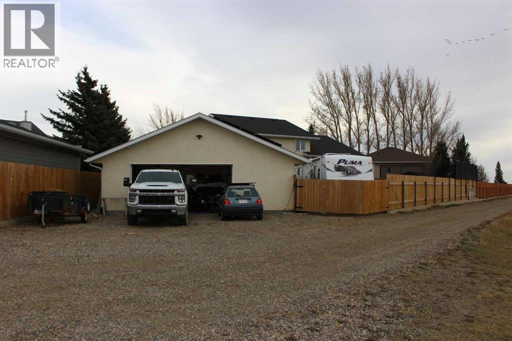 636 Maple Place, Picture Butte, Alberta  T0K 1V0 - Photo 29 - A2268501