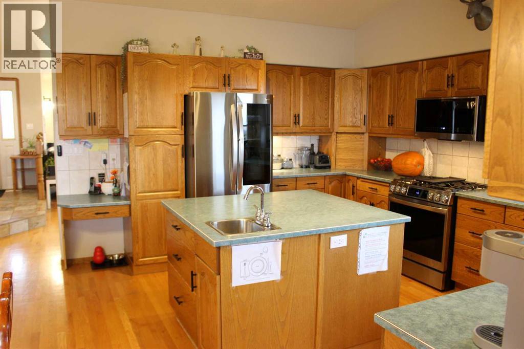 636 Maple Place, Picture Butte, Alberta  T0K 1V0 - Photo 8 - A2268501