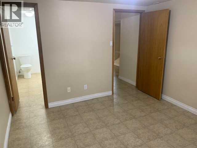 B, 1219 Glacier Drive S, Lethbridge, Alberta  T1K 3G5 - Photo 13 - A2259201
