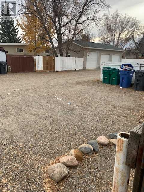 B, 1219 Glacier Drive S, Lethbridge, Alberta  T1K 3G5 - Photo 19 - A2259201