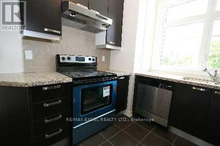 93a Finch Avenue W, Toronto, Ontario  M2N 2H6 - Photo 3 - C12504328