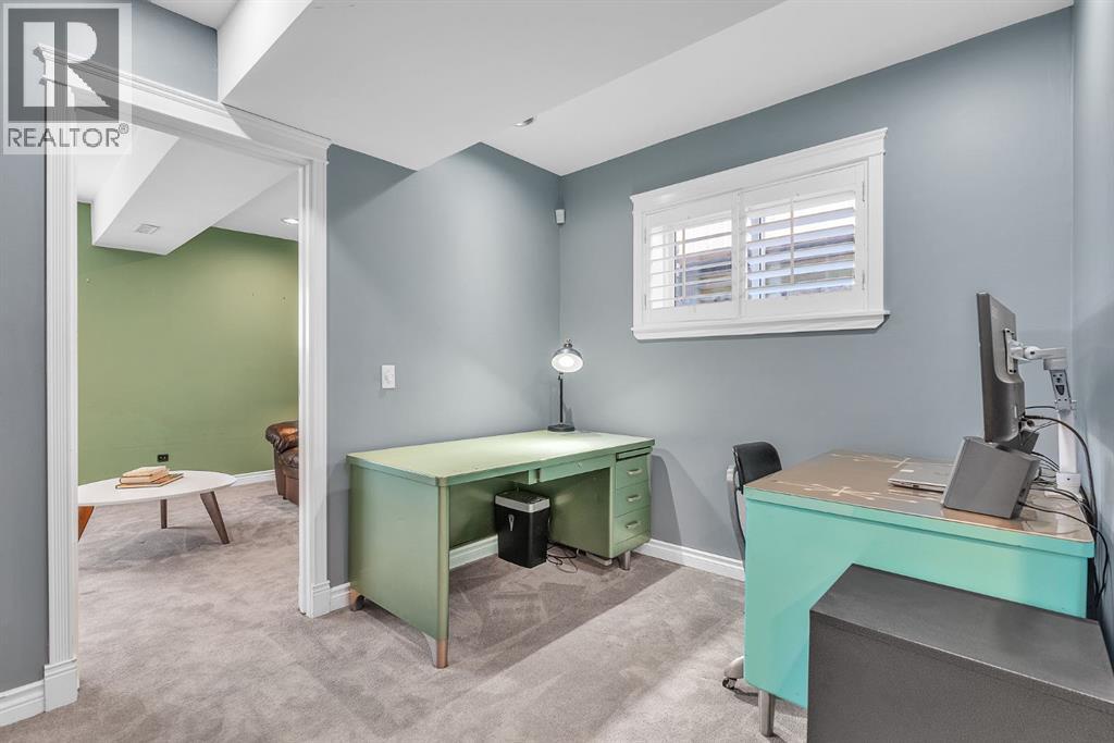 202 30 Avenue Nw, Calgary, Alberta  T2M 2N2 - Photo 34 - A2264722