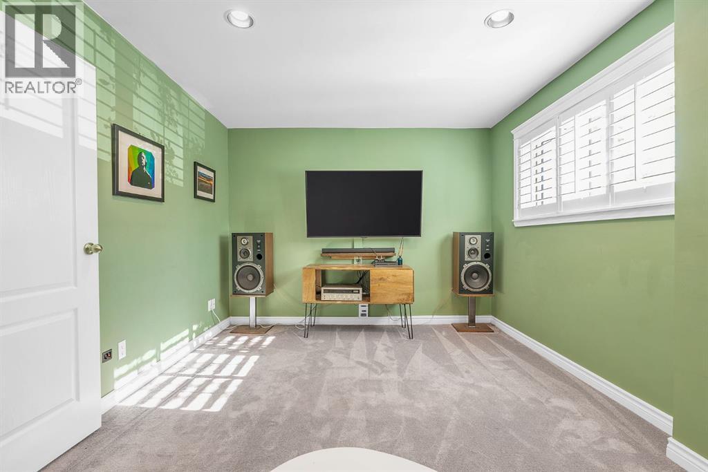 202 30 Avenue Nw, Calgary, Alberta  T2M 2N2 - Photo 39 - A2264722