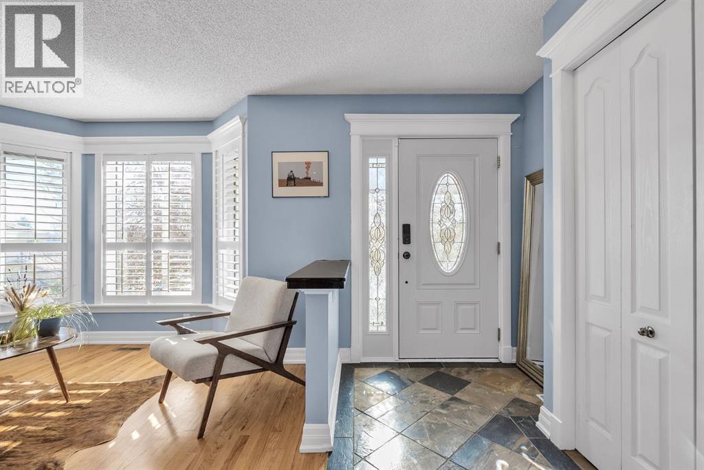 202 30 Avenue Nw, Calgary, Alberta  T2M 2N2 - Photo 5 - A2264722