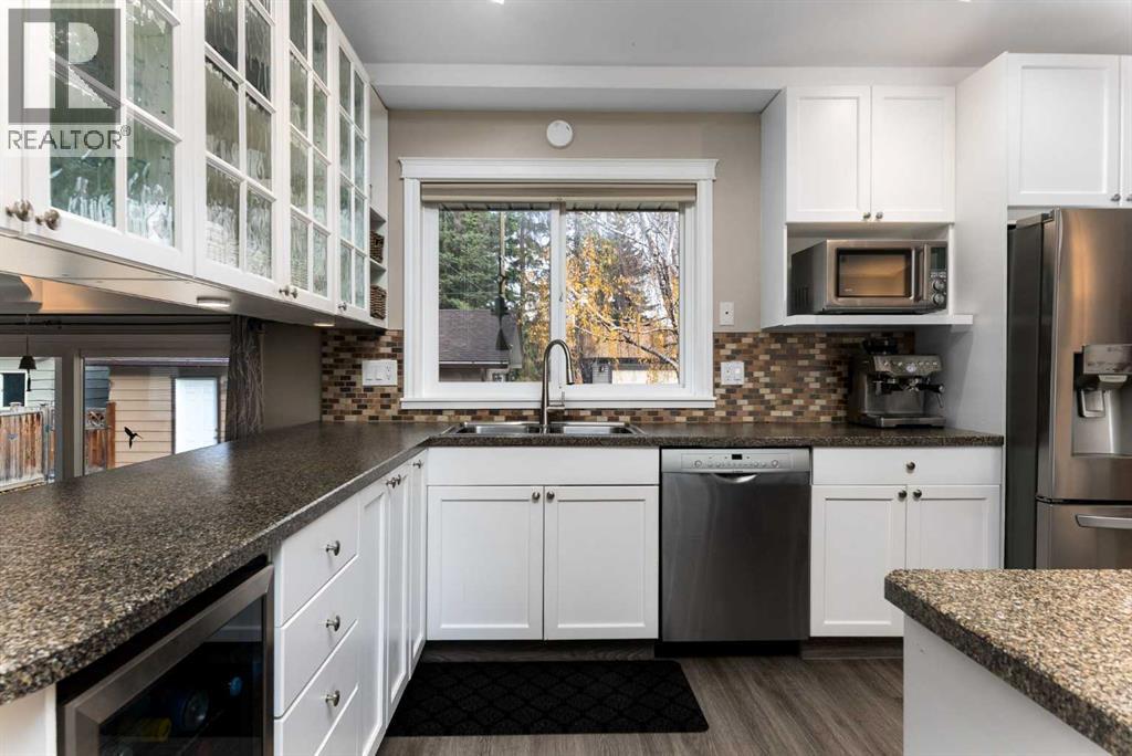 136 Parkside Crescent Se, Calgary, Alberta  T2J 3Y8 - Photo 7 - A2268214