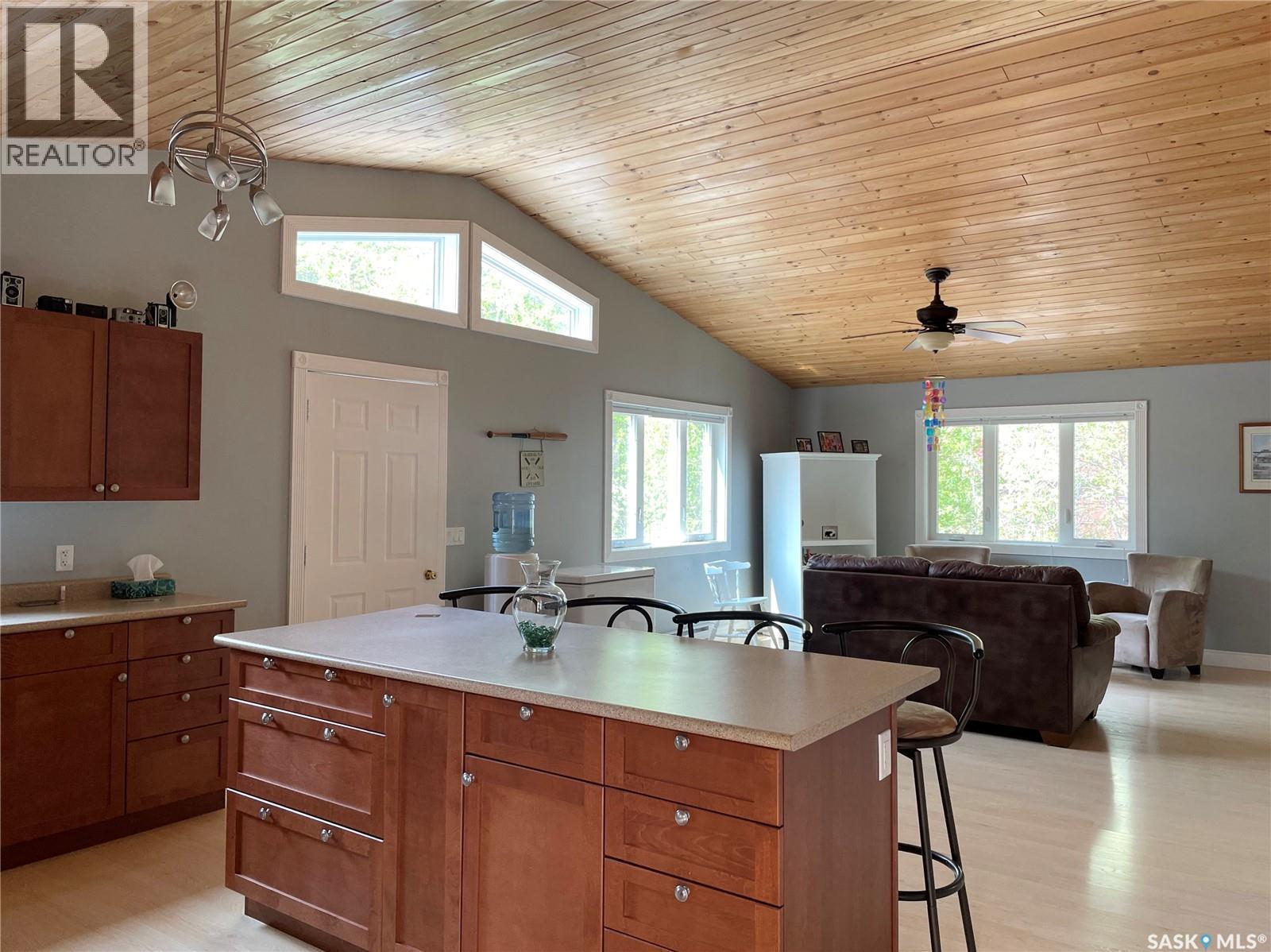 73 Makwa Drive, Makwa Lake, Saskatchewan  S0M 1L0 - Photo 3 - SK022288