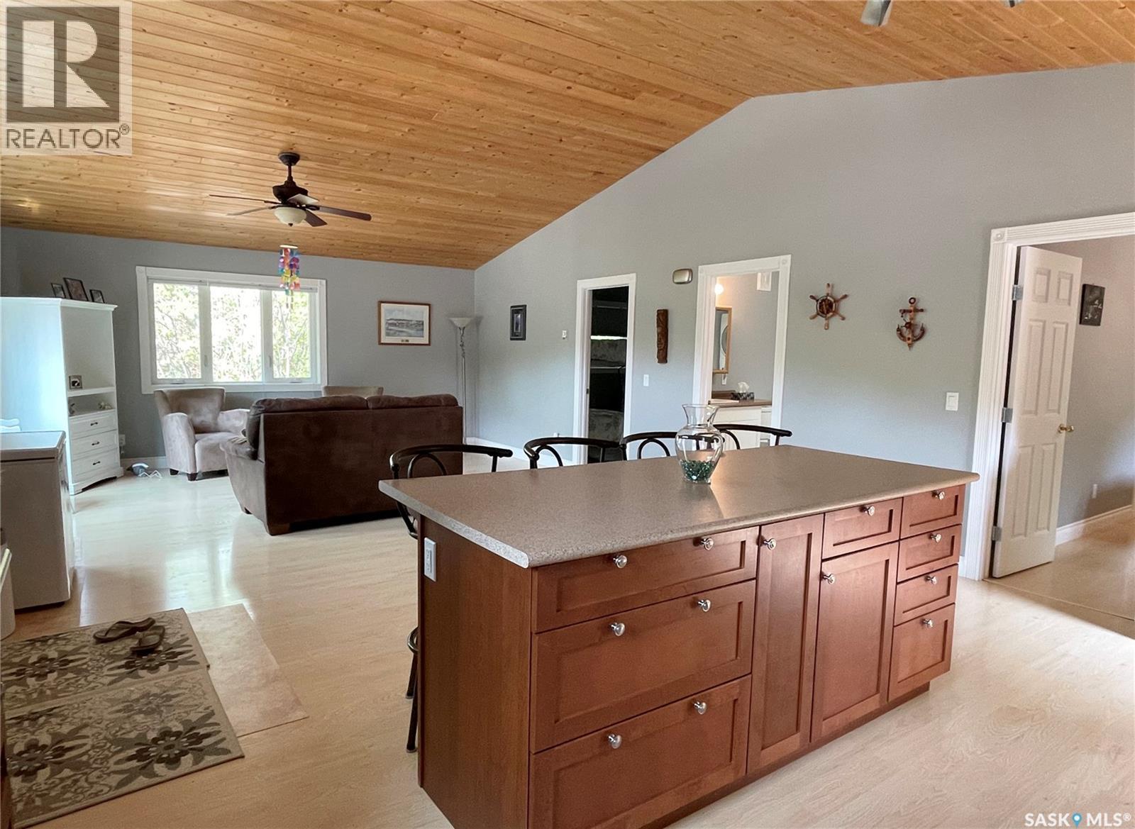 73 Makwa Drive, Makwa Lake, Saskatchewan  S0M 1L0 - Photo 4 - SK022288