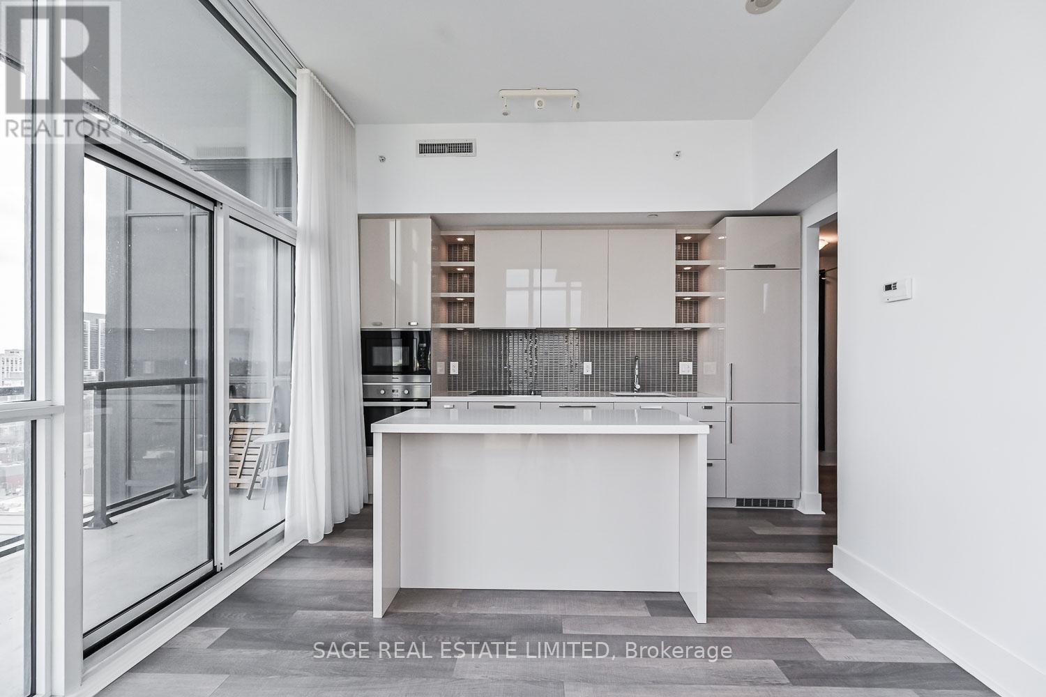 2303 - 32 Davenport Road, Toronto, Ontario  M5R 0B5 - Photo 6 - C12504486