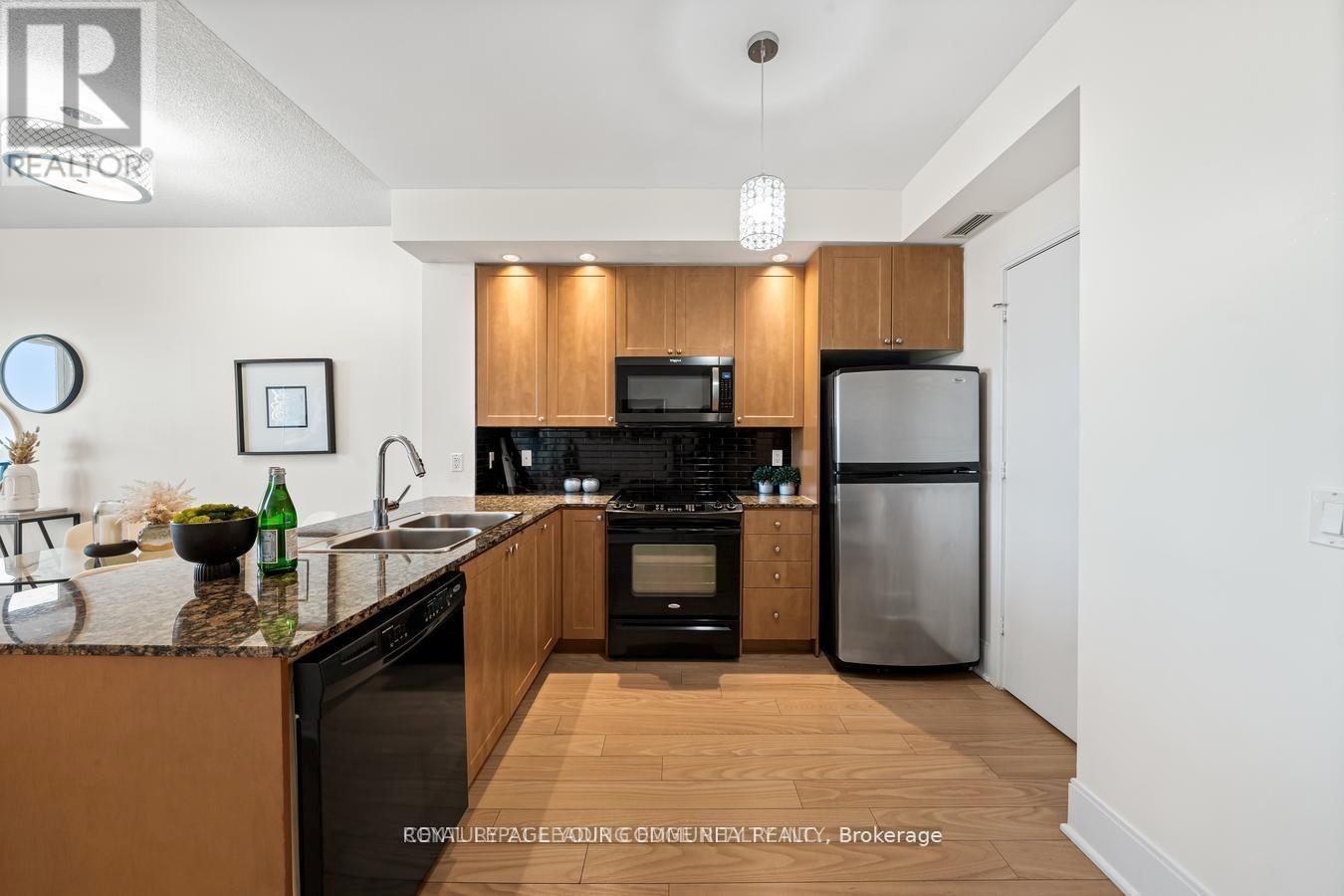 2008 - 181 Wynford Drive, Toronto, Ontario  M3C 0C6 - Photo 8 - C12504528