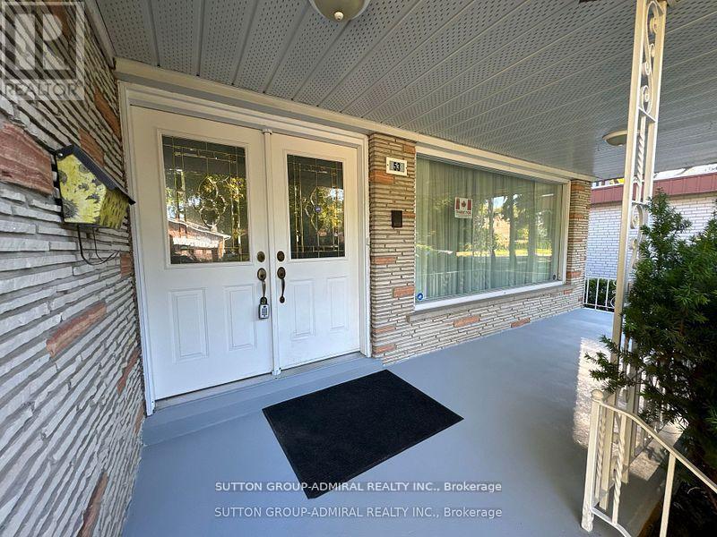 53 Bestview Drive, Toronto, Ontario  M2M 2X8 - Photo 3 - C12504534