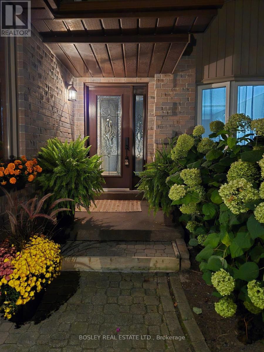 769 Lochness Crescent, Oshawa, Ontario  L1J 7R1 - Photo 3 - E12504550