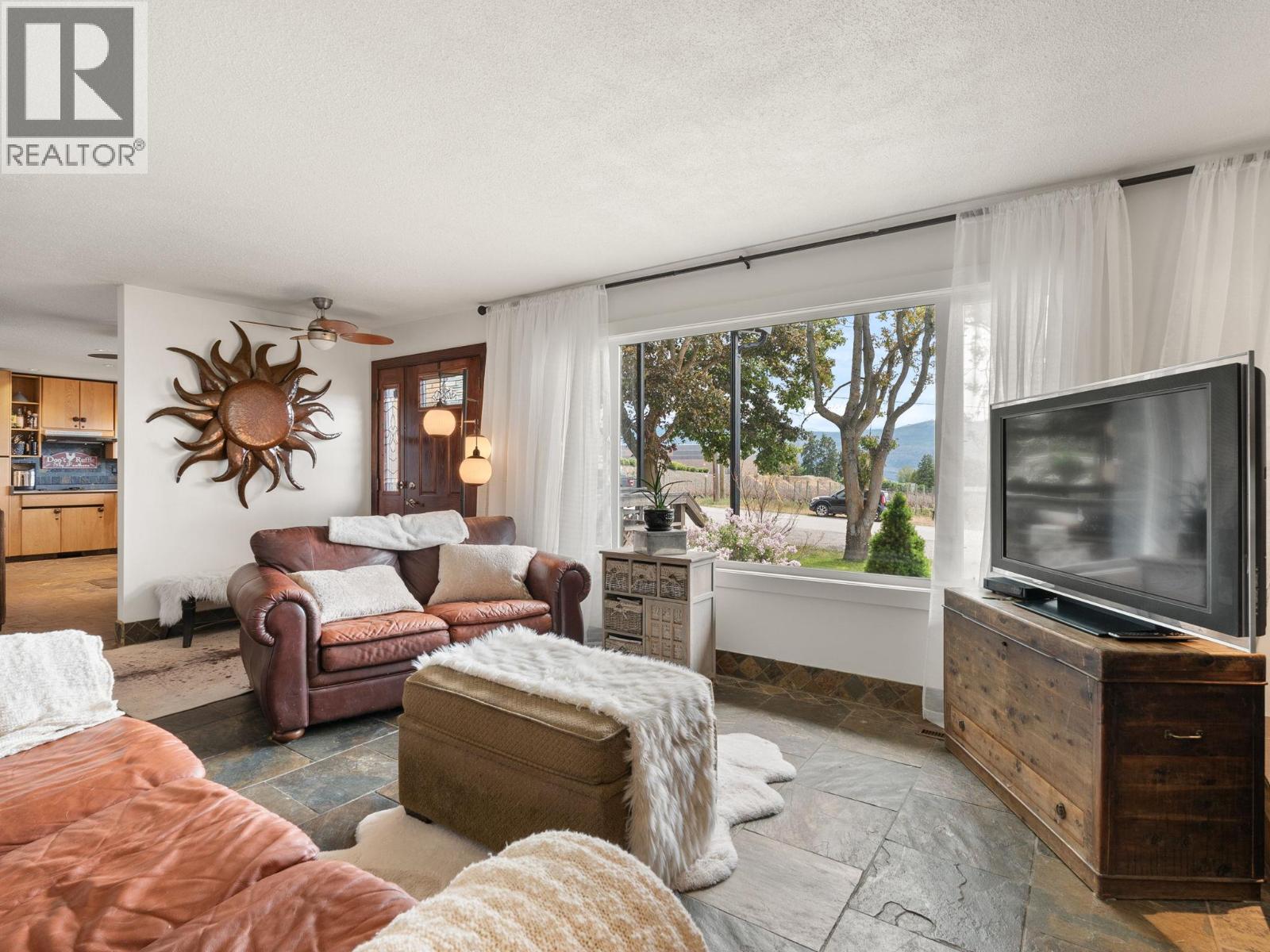 858 Douglas Road, West Kelowna, British Columbia  V1Z 1N8 - Photo 10 - 10367377