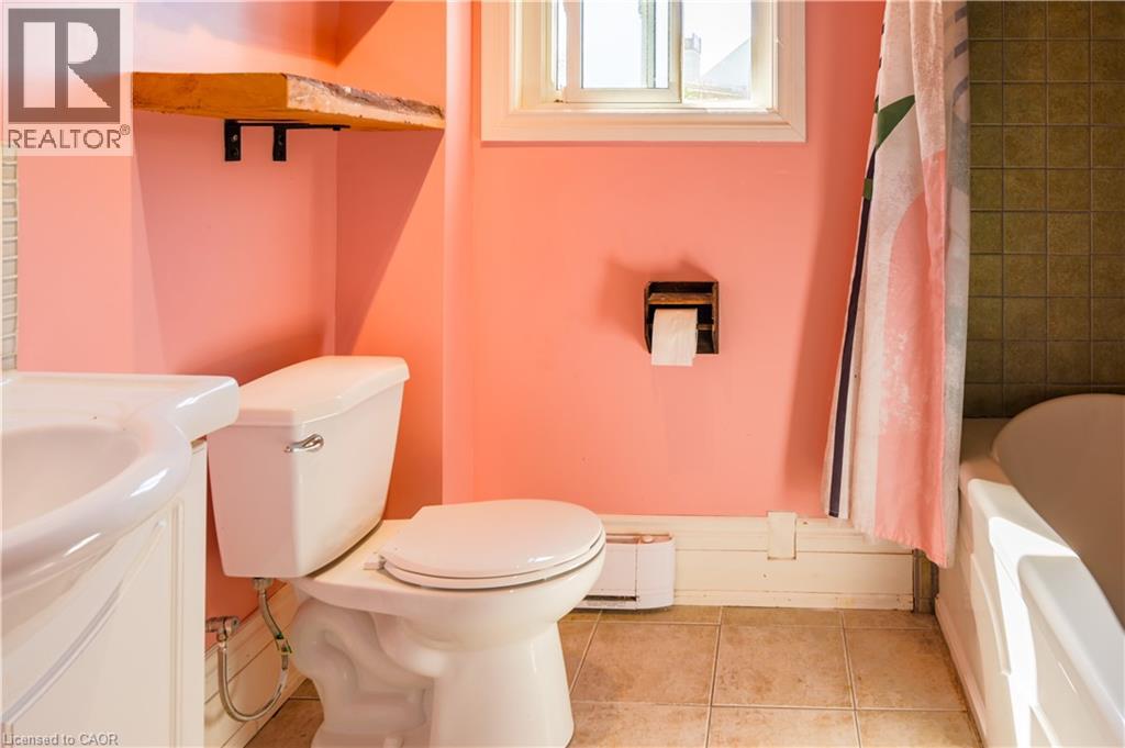 73 Brock Street, Woodstock, Ontario  N4S 3B7 - Photo 9 - 40768707