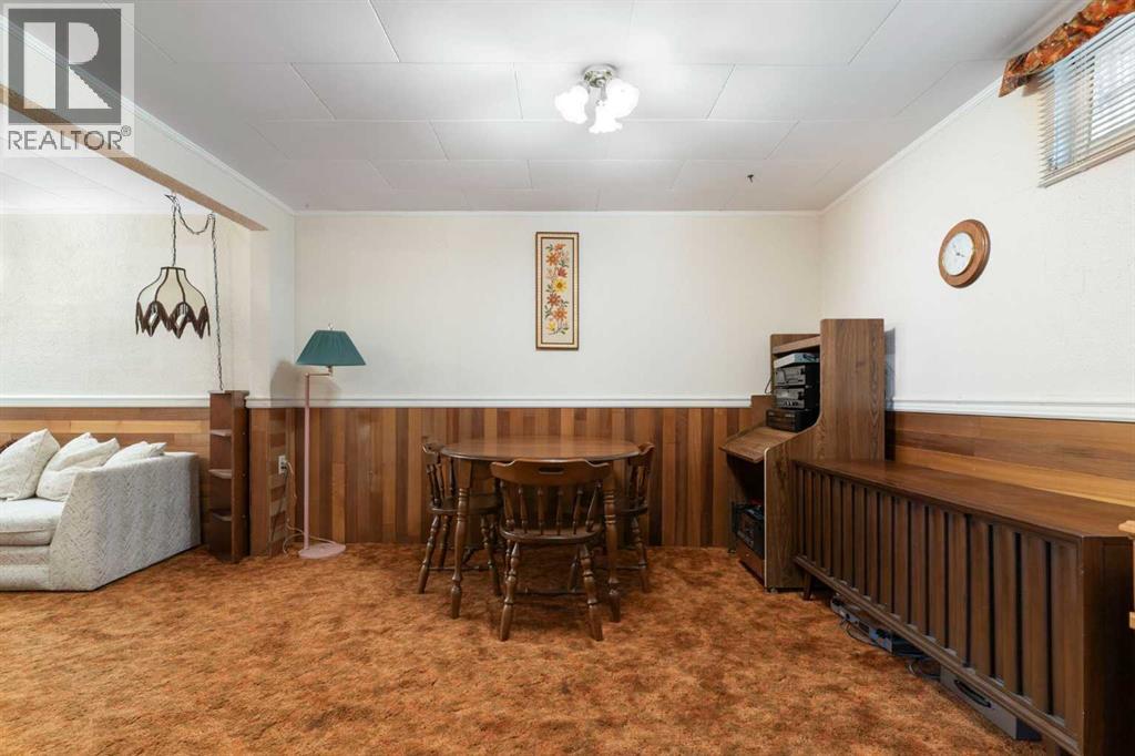 16 Chatham Drive Nw, Calgary, Alberta  T2L 0Z5 - Photo 20 - A2250264