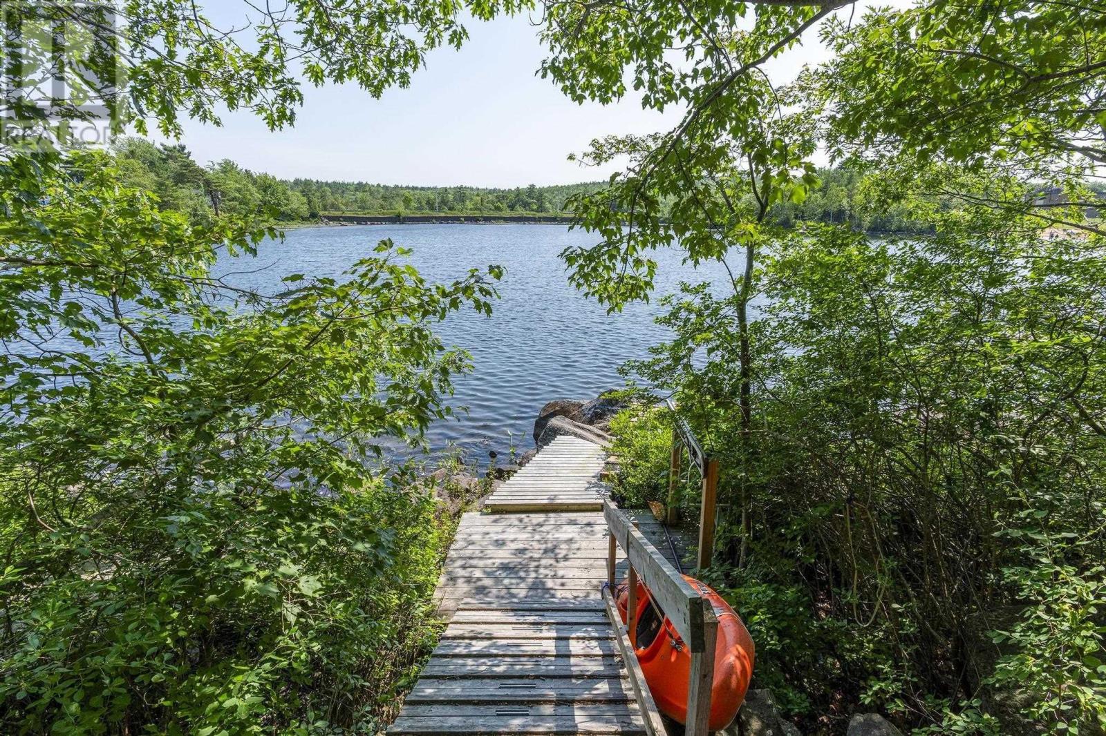 12 Saraguay Place, Halifax, Nova Scotia  B3P 2N9 - Photo 49 - 202522740