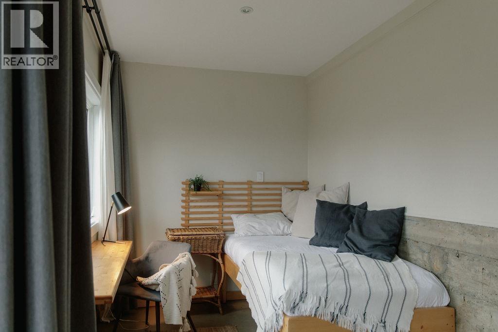 1380 Fernie Road, Bowen Island, British Columbia  V0N 1G2 - Photo 20 - R3038914