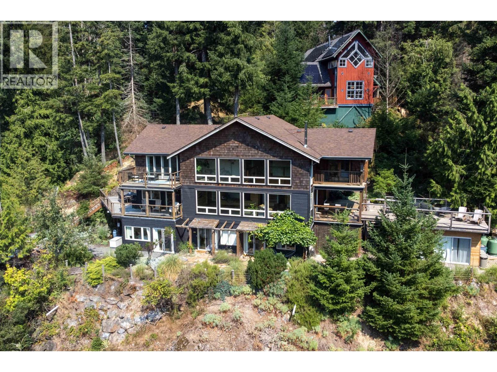 1380 Fernie Road, Bowen Island, British Columbia  V0N 1G2 - Photo 2 - R3038914