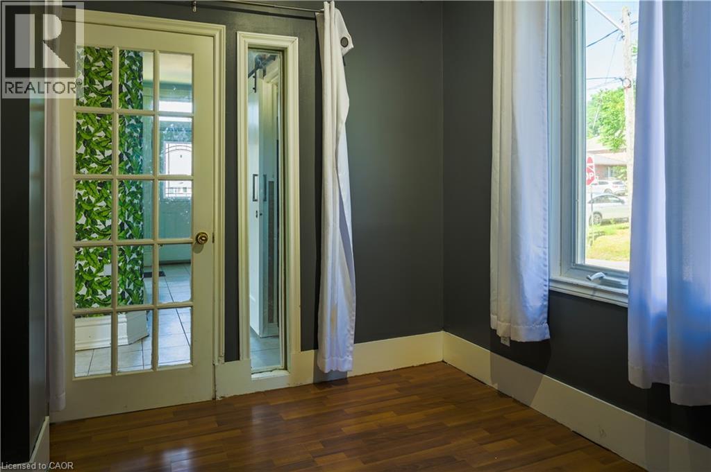 73 Brock Street, Woodstock, Ontario  N4S 3B7 - Photo 4 - 40782296