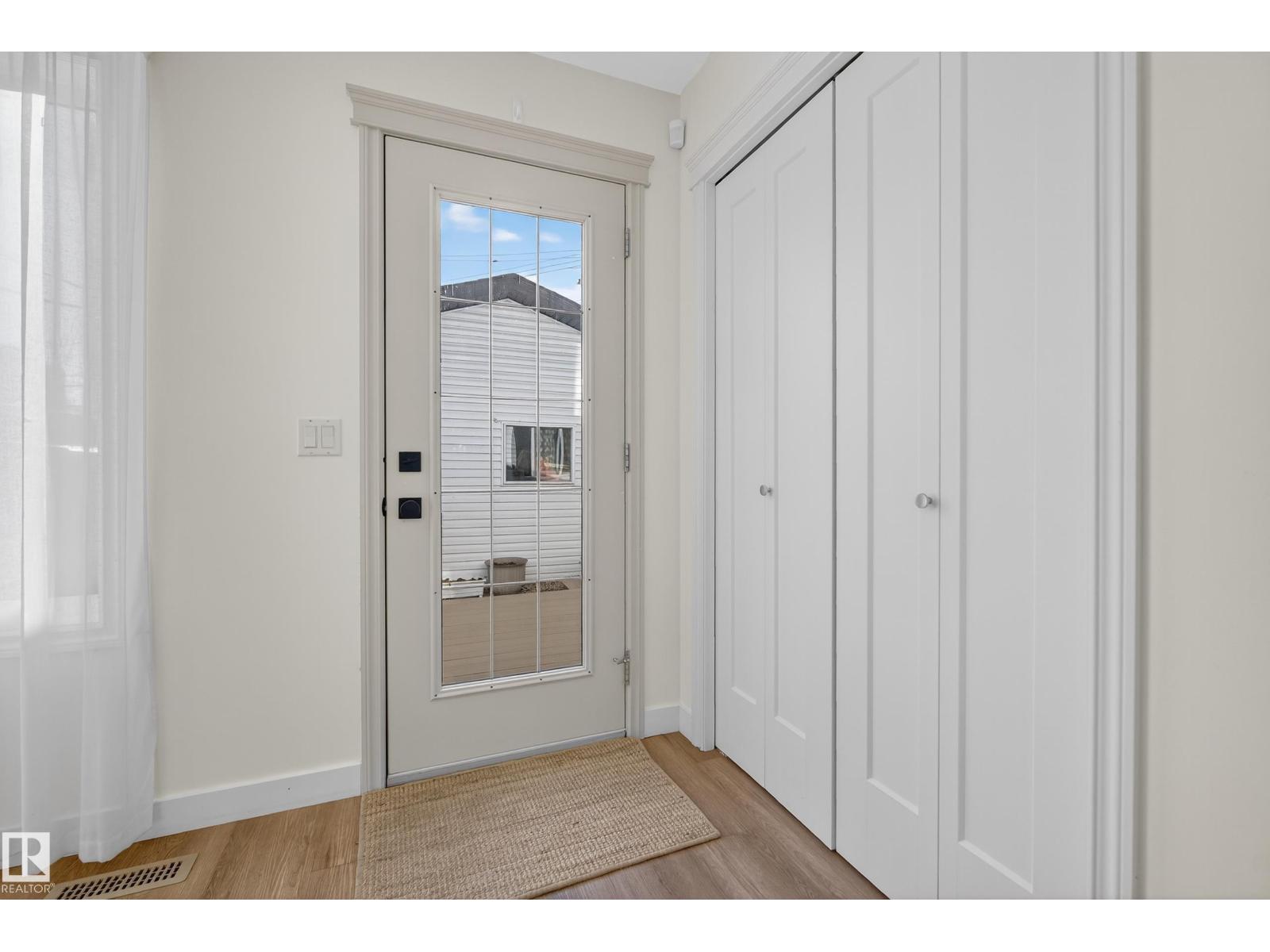 8705 92a Av Nw, Edmonton, Alberta  T6C 4G6 - Photo 24 - E4464266