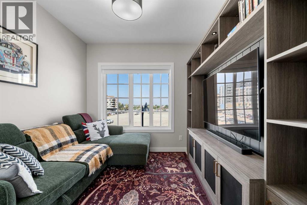 8161 8 Avenue Sw, Calgary, Alberta  T3H 6H9 - Photo 25 - A2257907