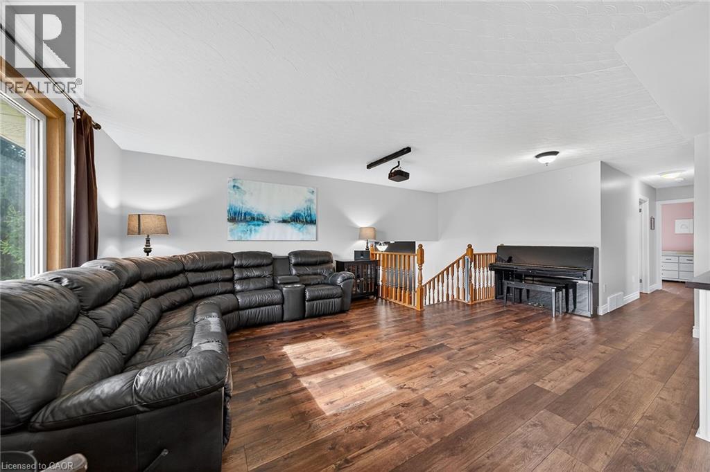 1489 Norfolk County Rd 19 E, Wilsonville, Ontario  N0E 1Z0 - Photo 9 - 40784360