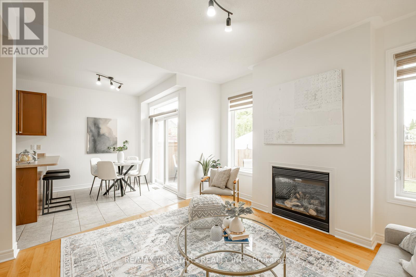 69 Mantle Avenue, Whitchurch-Stouffville, Ontario  L4A 0M8 - Photo 14 - N12504438