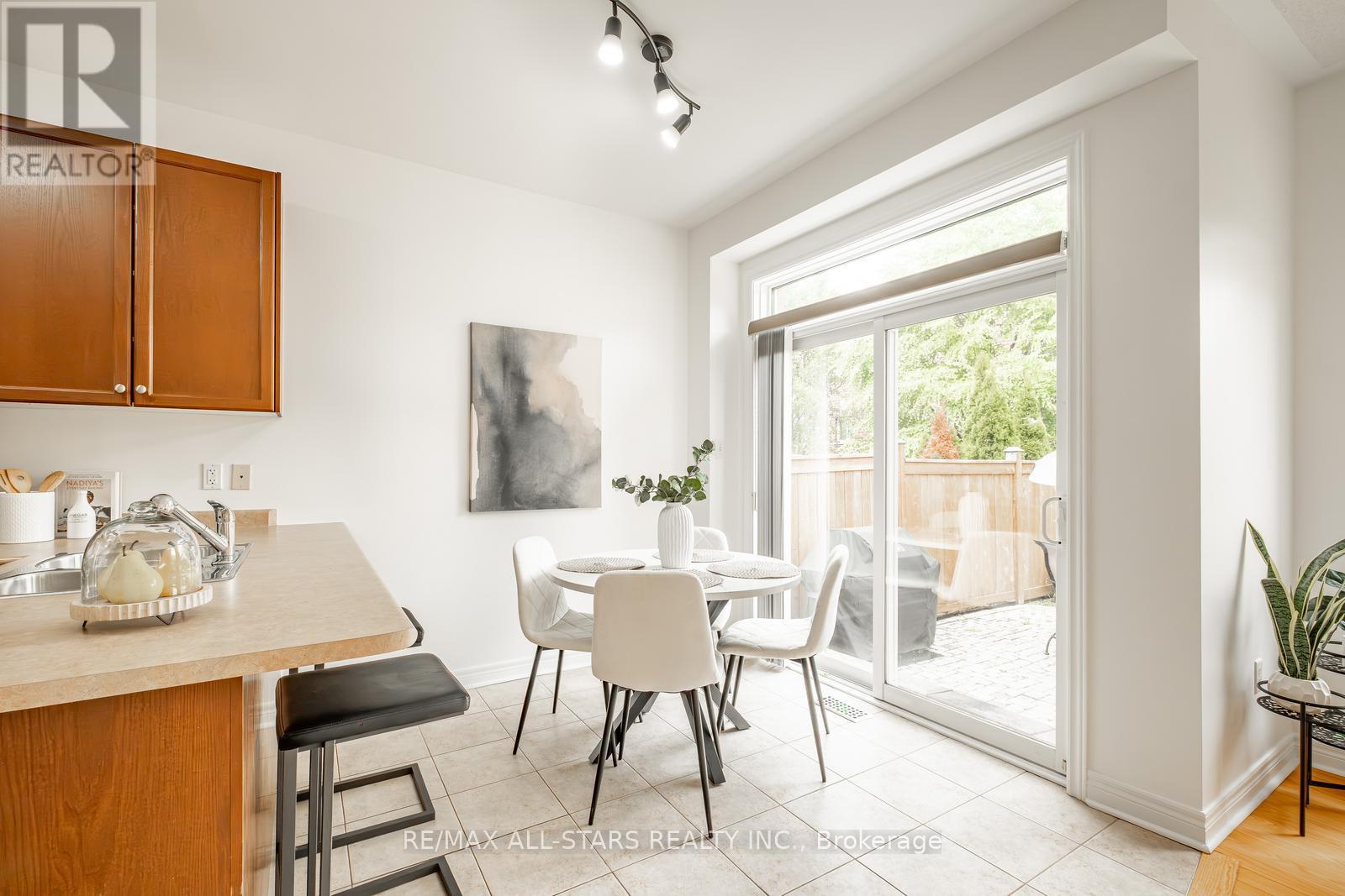 69 Mantle Avenue, Whitchurch-Stouffville, Ontario  L4A 0M8 - Photo 18 - N12504438