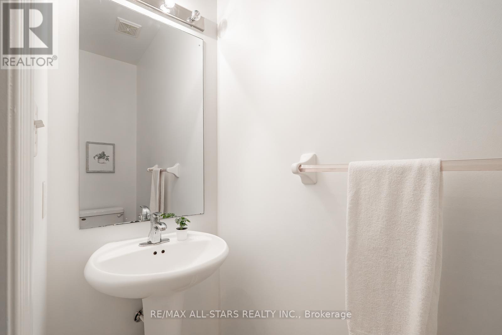 69 Mantle Avenue, Whitchurch-Stouffville, Ontario  L4A 0M8 - Photo 24 - N12504438