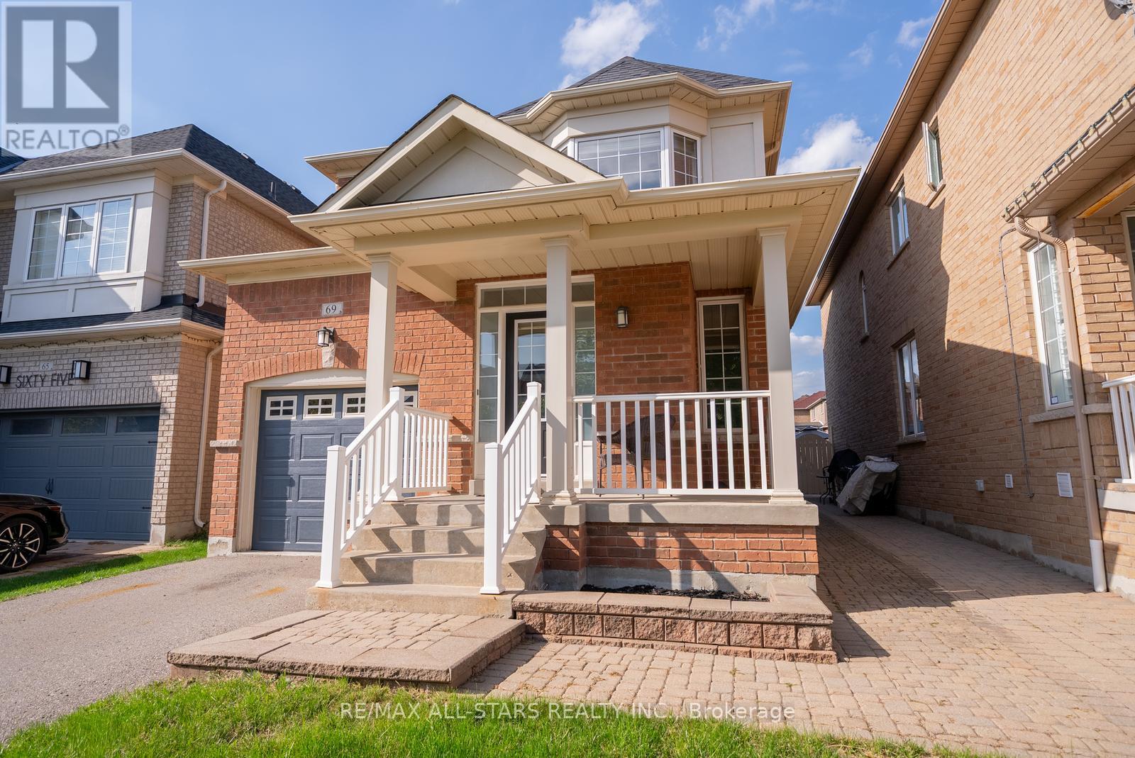 69 Mantle Avenue, Whitchurch-Stouffville, Ontario  L4A 0M8 - Photo 3 - N12504438