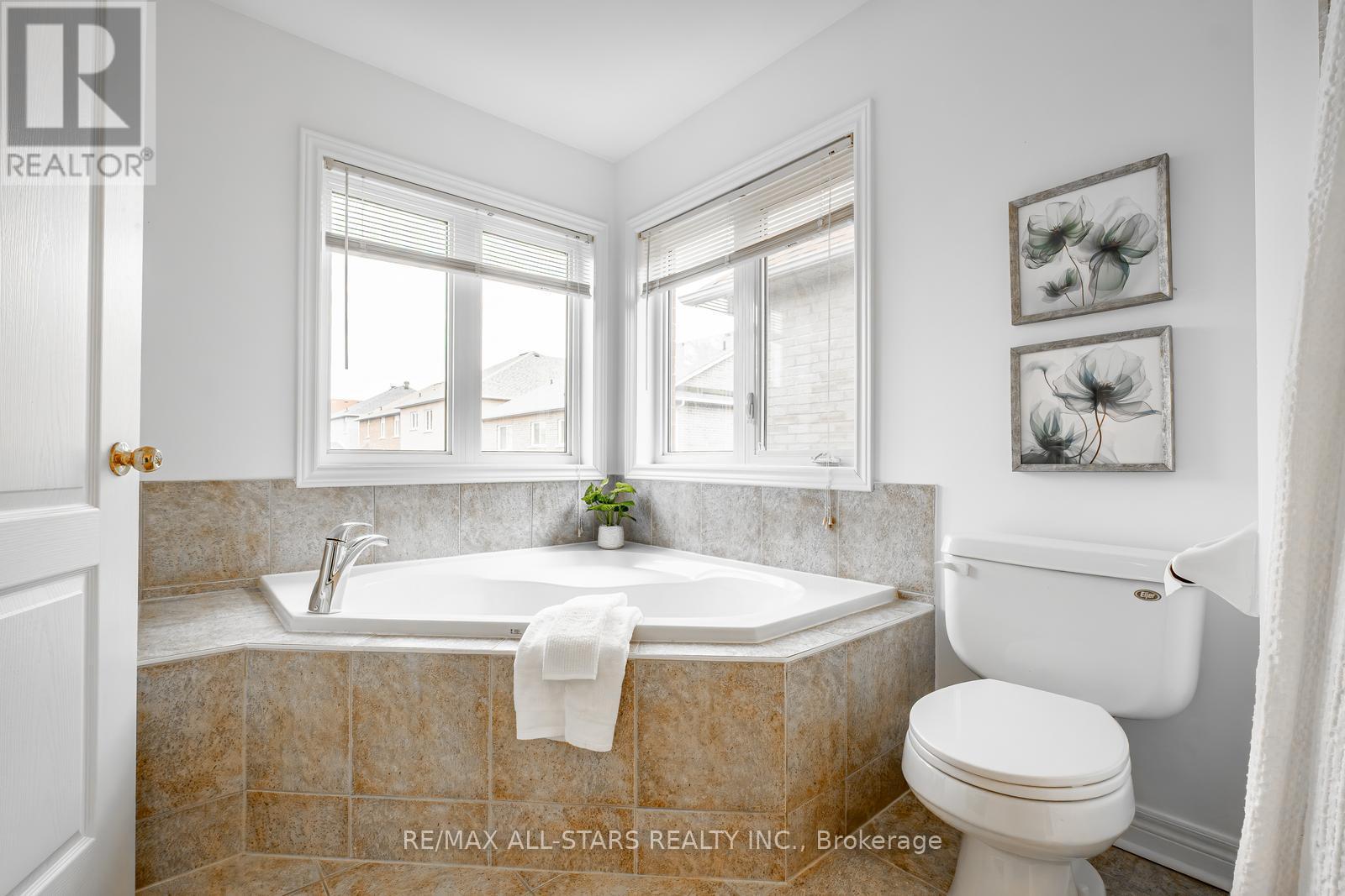 69 Mantle Avenue, Whitchurch-Stouffville, Ontario  L4A 0M8 - Photo 31 - N12504438