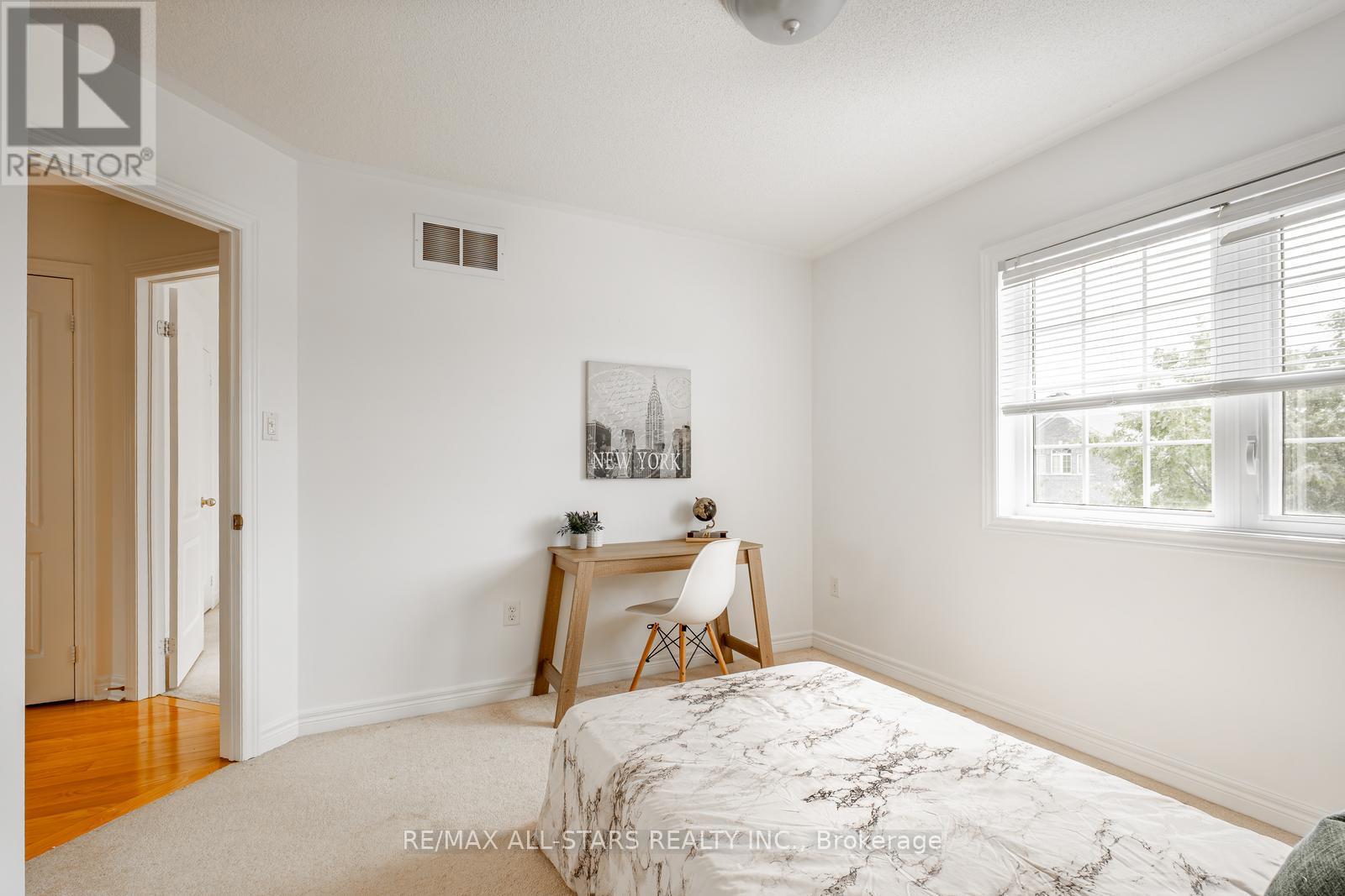 69 Mantle Avenue, Whitchurch-Stouffville, Ontario  L4A 0M8 - Photo 37 - N12504438