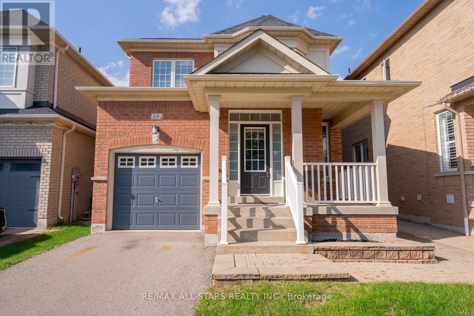 69 Mantle Avenue, Whitchurch-Stouffville, Ontario  L4A 0M8 - Photo 4 - N12504438